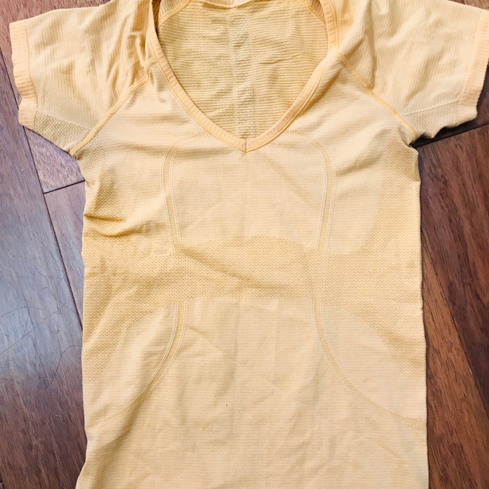 Lululemon run swiftly orange shirt